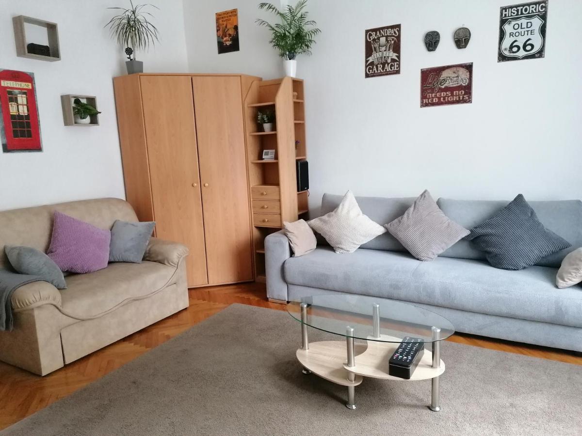 Appartement A Jump From Downtown à Budapest Extérieur photo